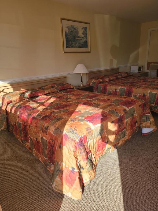 Gateway Motel Gananoque Exterior photo